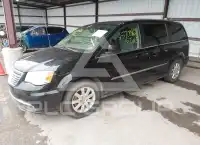 2015 Chrysler TOWN & COUNTRY фото