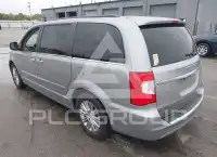 2015 Chrysler TOWN & COUNTRY photo