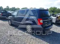 2015 Chrysler TOWN & COUNTRY фото