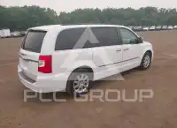 2015 Chrysler TOWN & COUNTRY фото