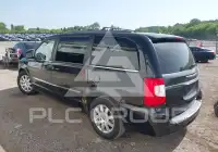2015 Chrysler TOWN & COUNTRY photo