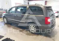 2015 Chrysler TOWN & COUNTRY фото