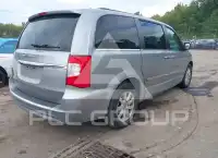 2015 Chrysler TOWN & COUNTRY фото