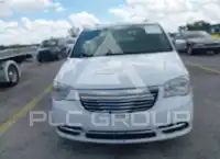 2015 Chrysler TOWN & COUNTRY фото