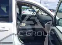 2015 Chrysler TOWN & COUNTRY фото
