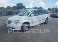 2015 Chrysler TOWN & COUNTRY фото