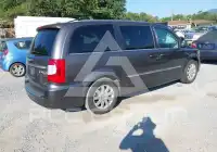 2015 Chrysler TOWN & COUNTRY фото