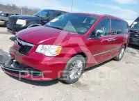 2015 Chrysler TOWN & COUNTRY фото
