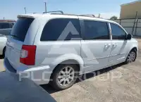 2015 Chrysler TOWN & COUNTRY photo