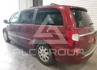 2015 Chrysler TOWN & COUNTRY фото