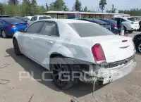 2015 Chrysler 300 фото
