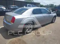 2015 Chrysler 300 фото