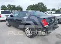 2015 Chrysler 300 фото