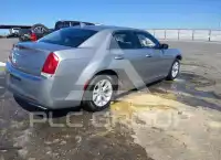2015 Chrysler 300 фото