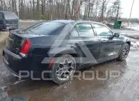 2015 Chrysler 300 фото