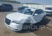 2015 Chrysler 300 photo