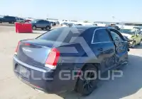 2015 Chrysler 300 фото