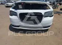 2015 Chrysler 300 фото
