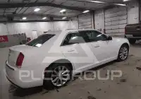 2015 Chrysler 300 фото