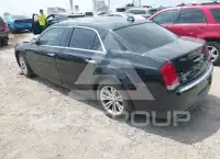 2015 Chrysler 300 фото