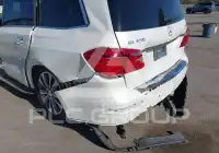 2015 Mercedes Benz GL 450 фото