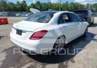 2015 Mercedes Benz C 300 фото
