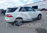 2015 Mercedes Benz ML 350 photo