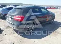 2015 Mercedes Benz GLA 250 photo