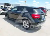 2015 Mercedes Benz GLA 250 фото