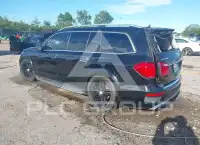 2015 Mercedes Benz GL 550 фото