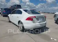 2015 Volvo S60 photo