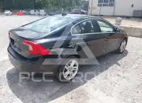 2015 Volvo S60 фото