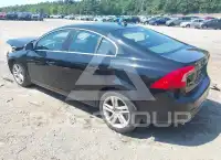 2015 Volvo S60 фото