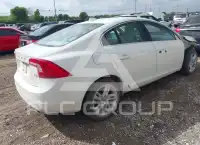 2015 Volvo S60 photo