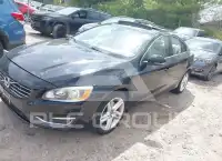 2015 Volvo S60 фото
