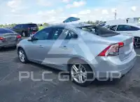 2015 Volvo S60 photo