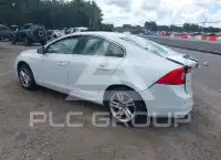 2015 Volvo S60 фото