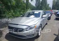 2015 Volvo S60 фото