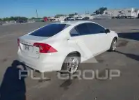 2015 Volvo S60 фото