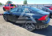2015 Volvo S60 фото