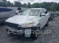 2015 Volvo XC60 фото