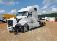 2015 Volvo VNL фото