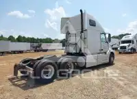 2015 Volvo VNL фото