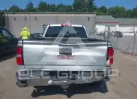 2015 GMC Sierra photo