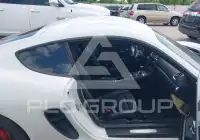 2015 Porsche Cayman photo