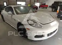 2015 Porsche Panamera photo