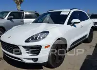 2015 Porsche MACAN photo