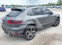 2015 Porsche MACAN photo