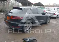 2015 Porsche MACAN photo