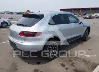 2015 Porsche MACAN photo